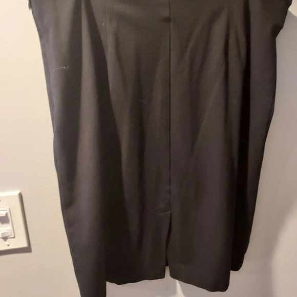 Chico's Classic Black Pencil Skirt in Size XL/16 - Picture 4 of 11